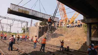 Train services resume between Dombivli and Kalyan after Patri Pool bridge is demolished