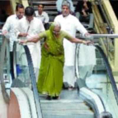 New escalators for Kalyan railway station soon