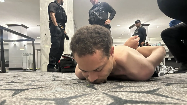 'Put it together, ran towards ballroom': Volunteer recalls WH gunman assembled 'long weapon' in 'makeshift room'