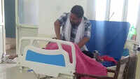 Tragic! Son makes desperate attempt to save mother's life at Agra hospital 