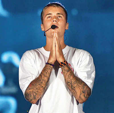 Justin Bieber floors 50000 strong crowd at his Purpose Tour Concert in Mumbai