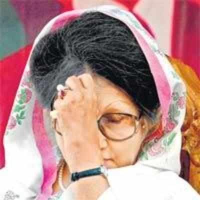 Sr aide to Khaleda Zia held