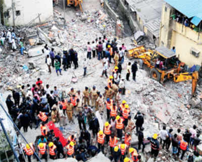 Yet another building comes down in Mumbra