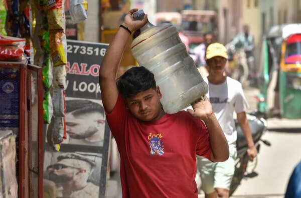 Gurgaon swelters under intense heat, records maximum temperature at 42°C, season’s highest