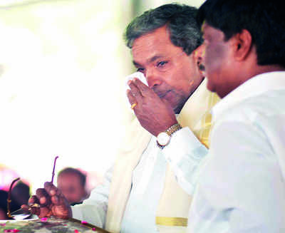 Karnataka Elections 2018: Bad show reduces ex-CM to tears