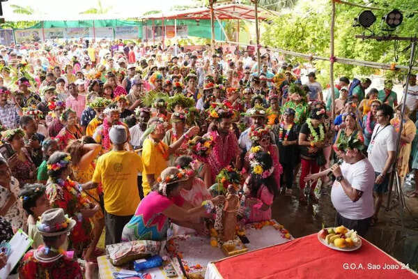 Mumbai takes a leap of faith: Festival of San Joao makes a splash in city