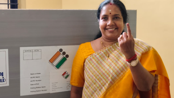 Youth should not stop with Instagram; politics goes beyond social media: Vanathi Srinivasan