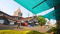 Weekend Covid-19 lockdown: Mahatma Phule vegetable market in Pune wears a desolate look 