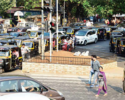 Money-spinning traffic islands leave hardly any space for pedestrians