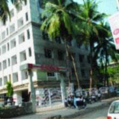 Clerk arrested for duping DY Patil D.Ed College of Rs 32.24 lakh