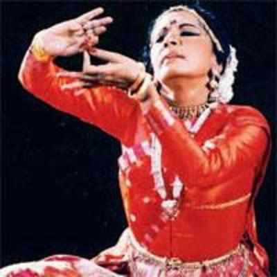 Padmashri Sunanya Hazarilal dances to raise funds