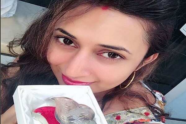 Gifts continue to pour for new bride Divyanka Tripathi