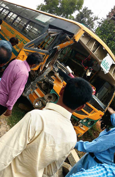 Schoolbus crashes into wall; 38 children escape unhurt