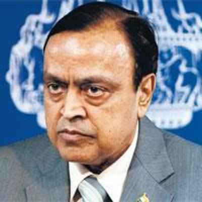 No immediate hike in fuel prices: Deora