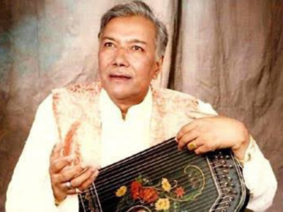 Legendary musician Ustad Ghulam Mustafa Khan passes away, music industry pays tribute