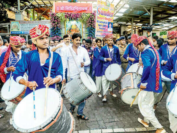 A royal visarjan for Siddhivinayak Ganpati in Mumbai