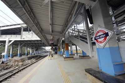 Ram Mandir station lacks facilities, say commuters