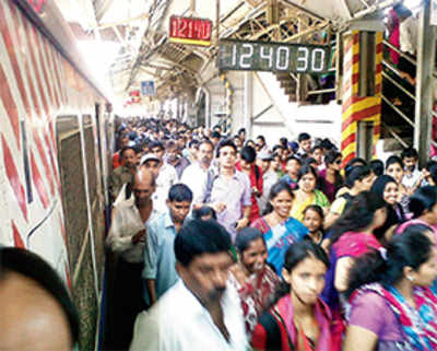 Several passengers fall as CST local makes two halts at Dadar
