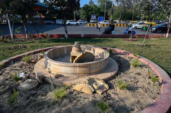 Fountain Set Up For Summit Vandalised