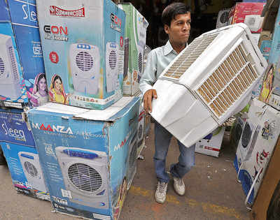 Heat effect: city runs out of coolers, ACs