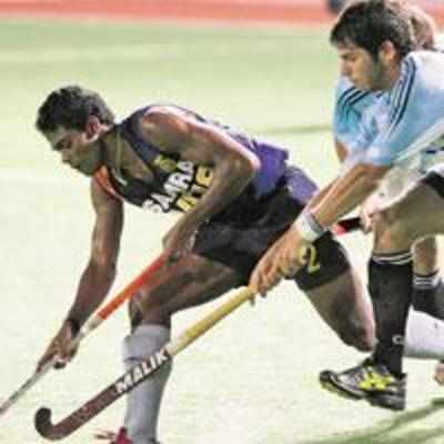 India suffer second defeat in a row