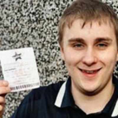 Teen tidies bedroom after mum nags, finds A£50,000 lottery winning ticket