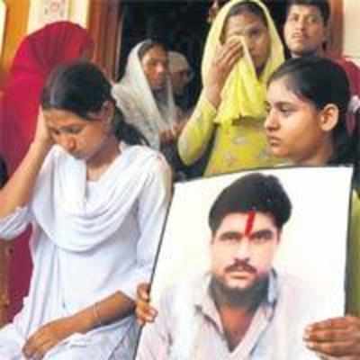 Sarabjit's kin will seek visa for Pakistan