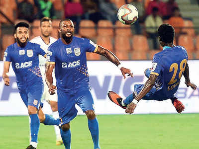 After a humiliating 0-5 loss to Goa, Mumbai City FC bounce back to down Dynamos at home