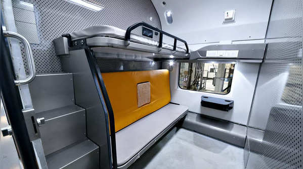 Vande Bharat Sleeper Configuration: