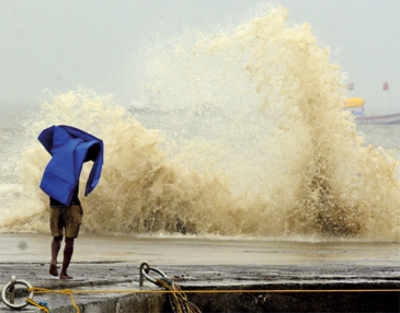 Ockhi brings rains, but spares major damage