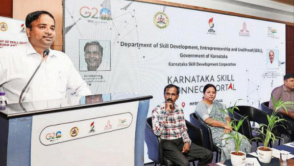 Govt making all efforts to provide jobs to youths: DC