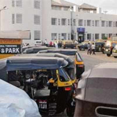 RPF drive to clear stations hits auto, taxi union block