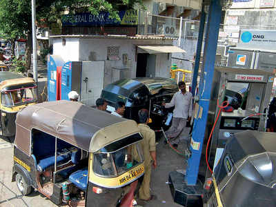 7 lakh CNG vehicles brace for short supply, long queues