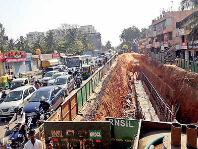 Kundalahalli underpass work congests traffic