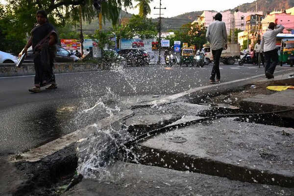 GMC chief pulls up officials over water pipeline lapses