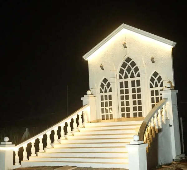 From gardens to glamour: Almatti emerges as a pre-wedding shoot hub