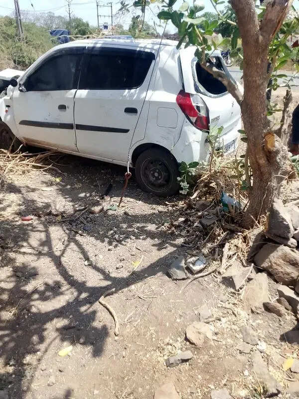 Liquor-laden car in police chase kills farmer on Rajkot highway
