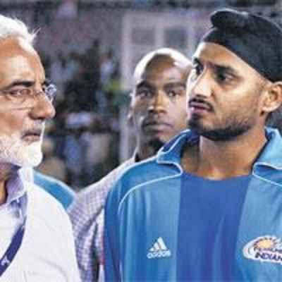 Another spat and you're gone: Bindra to Harbhajan