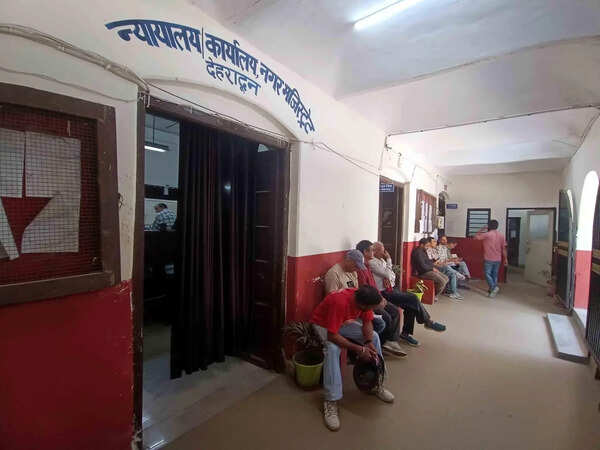 Dehradun Bar seeks DM’s transfer over action against ex-president