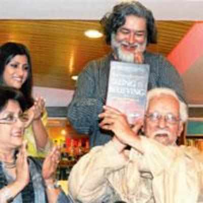 Eminent critic Chidananda Dasgupta passes away