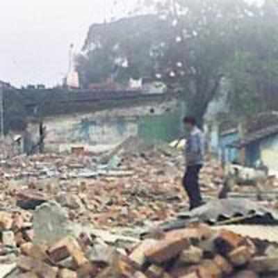 Kurla's demolition babus charged with causing death