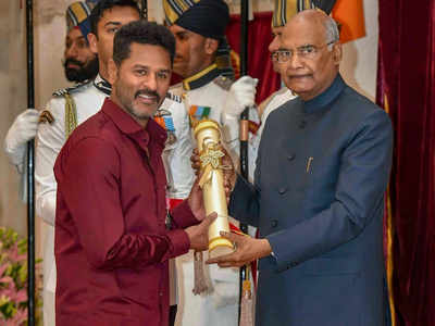 President Ram Nath Kovind confers Padma awards: Harika Dronavalli, Bajrang Punia, Ajay Thakur, Mohanlal, Shankar Mahadevan among recipients