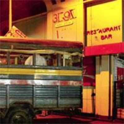 Locals force police to shut Bandra bar