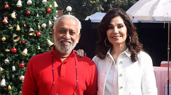 Snapshots from Dilip and Devi Cherian's annual Christmas bash 