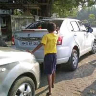 Child's play: 8-yr-olds run pay and park racket at Sion