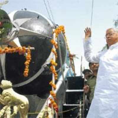 Lalu finds it tough to get states on track