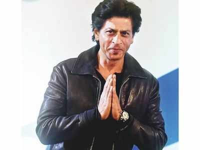 Shah Rukh Khan donates 25,000 PPE kits for health care workers in Maharashtra