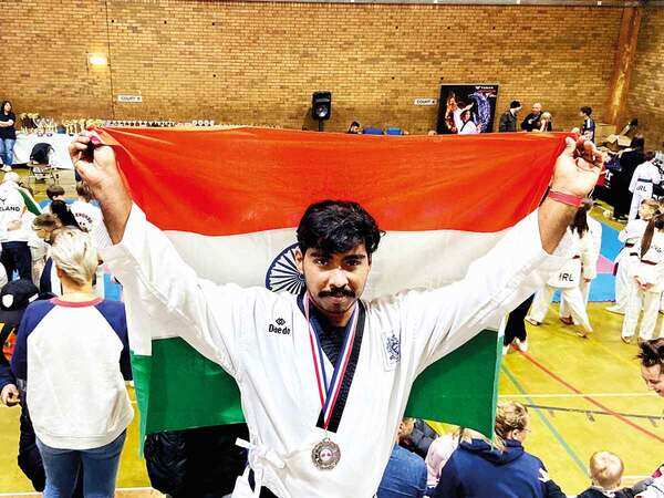 ‘I dedicate this medal to all the Good Samaritans who funded my trip to UK’
