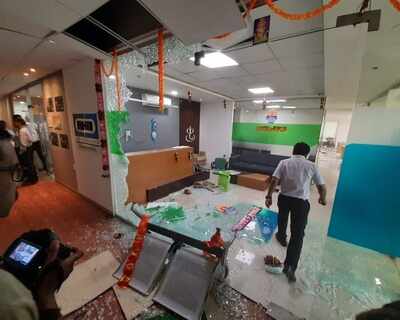 Watch: Shiv Sena leaders vandalise IFFCO Tokio Insurance Company's office in Pune