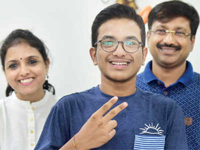 JEE Advanced results announced: Mumbai boy makes it to top 10, gets all-India ranking of 8
